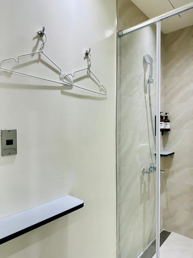 Kw2 Hostel Kaohsiung Luaran gambar