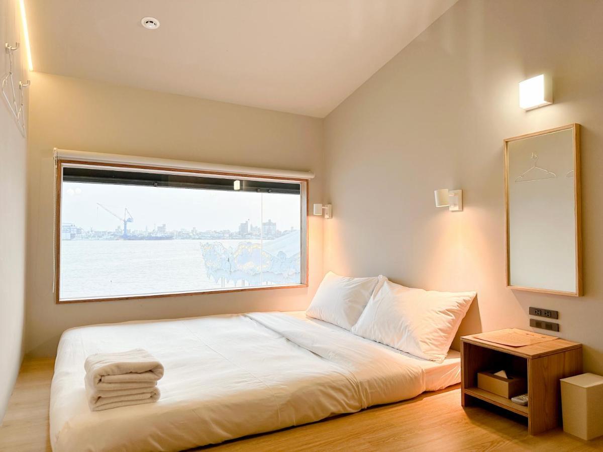 Kw2 Hostel Kaohsiung Luaran gambar