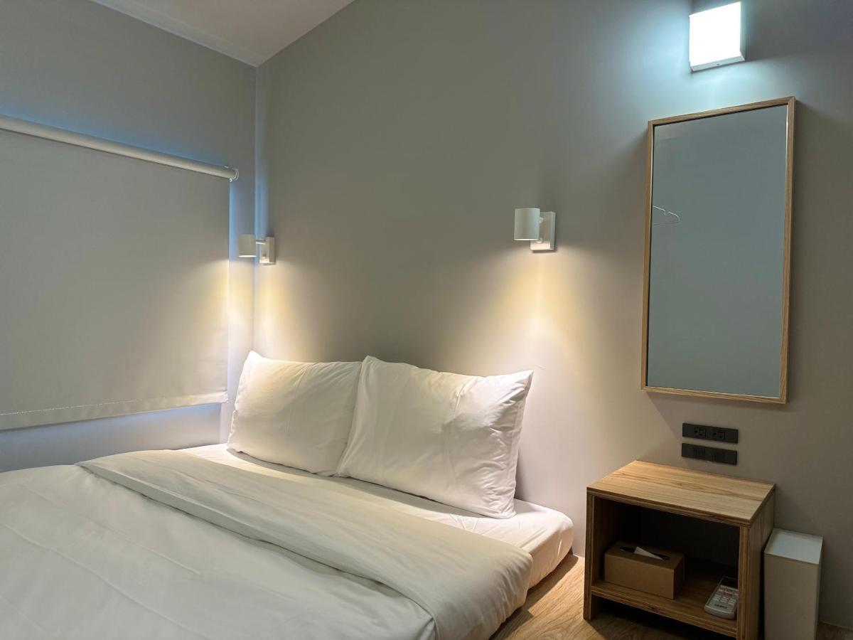 Kw2 Hostel Kaohsiung Luaran gambar