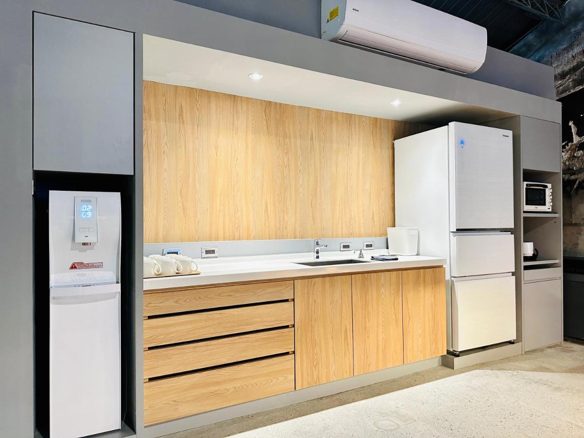 Kw2 Hostel Kaohsiung Luaran gambar
