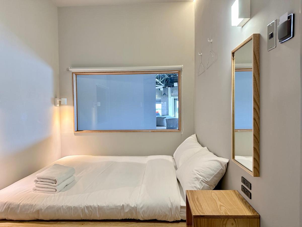 Kw2 Hostel Kaohsiung Luaran gambar